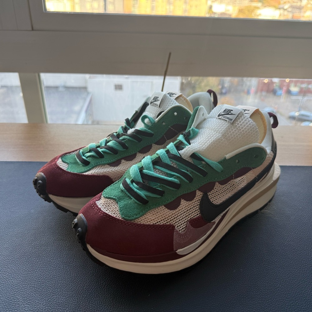 Nike Vaporwaffle sacai “Villain Red Neptune Green” Size 10 Men Brand New, No Box